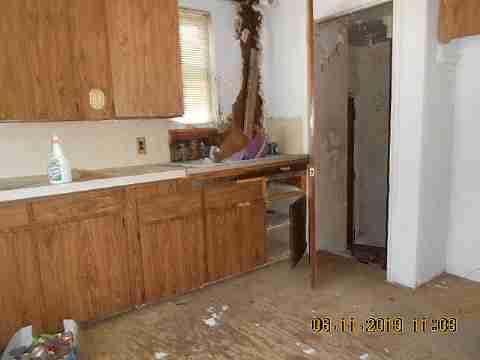 18042 Russell (9)_m.jpg